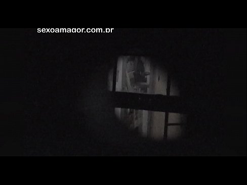 ❤️ Rubia es grabada en secreto por un voyeur del barrio escondido detrás de unos ladrillos huecos Porno duro en es.masseffect1.ru ❌️